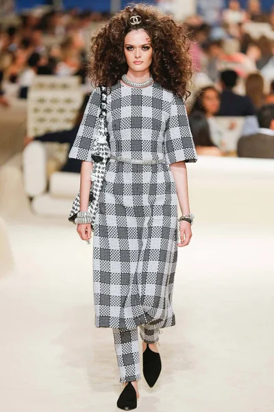 Look 9